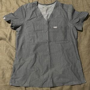 Figs women’s Caterina Top in Graphite